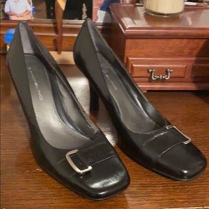 Bandolino 1 inch black heels